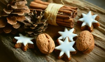 cinnamon-stars-2991174_1920-352x210  