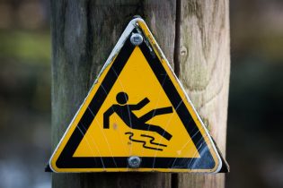 sign-slippery-wet-caution-315x210  