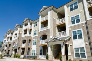 Ensure Satisfaction: Top 4 Apartment Complex Amenities