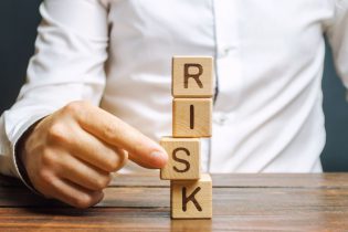 Benefits-of-Risk-Assessment-for-Your-Business-315x210  