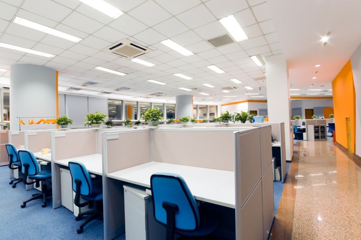 What-To-Consider-When-Choosing-Lighting-for-Your-New-Office  