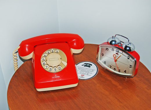rotary-dial-4778763_1280-520x380  