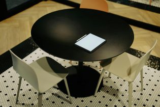 Modern Office Decor