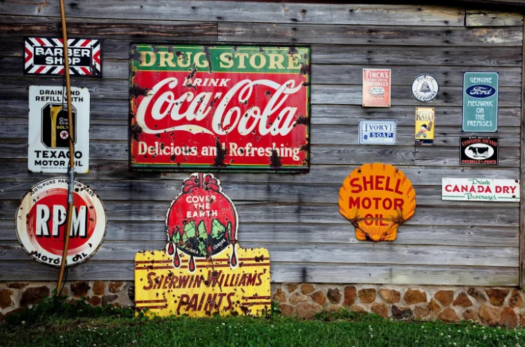 Wall of Old Logos